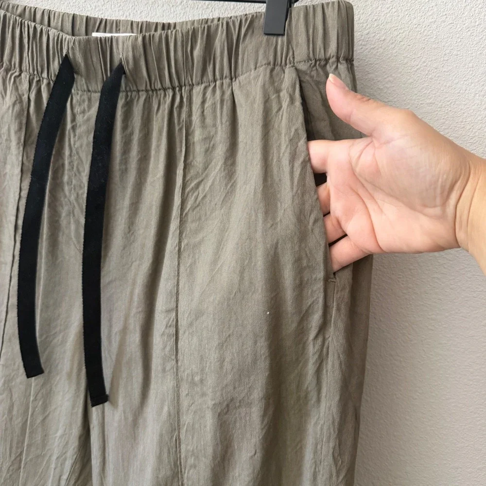 Aritzia lightweight linen